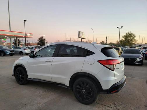2021 Honda HR-V 2WD Sport