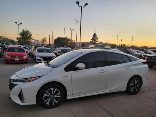 2019 Toyota Prius Prime Plus