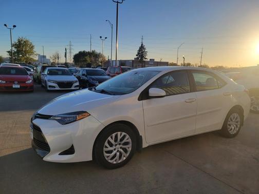 2018 Toyota Corolla LE
