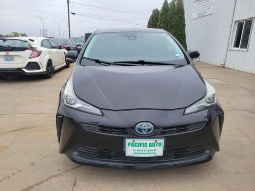 2019 Toyota Prius L