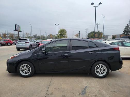 2019 Toyota Prius L