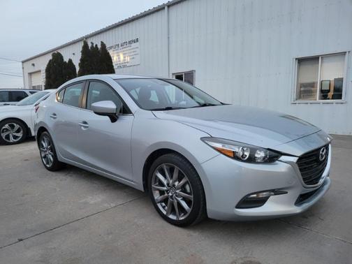 2018 Mazda Mazda3 Touring