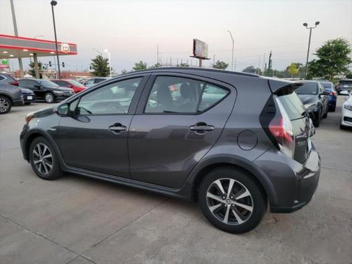 2018 Toyota Prius c Two