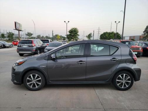2018 Toyota Prius c Two