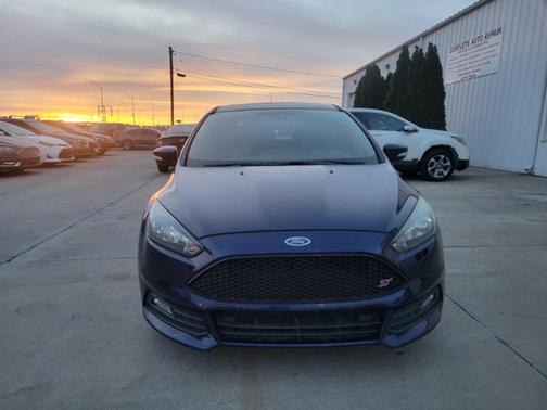 2016 Ford Focus ST 