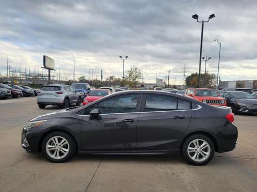 2017 Chevrolet Cruze LT