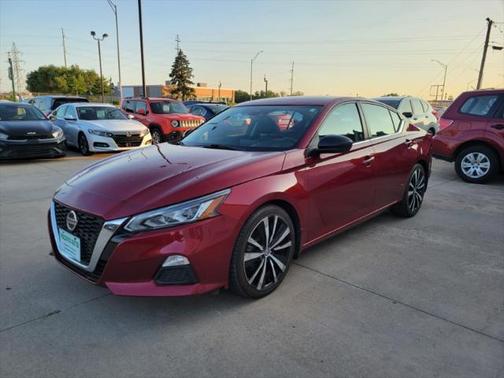2020 Nissan Altima SR FWD
