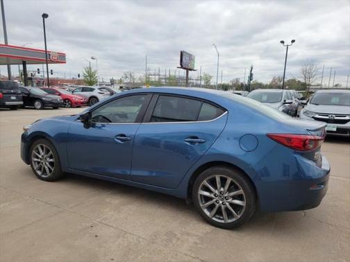 2018 Mazda Mazda3 Touring