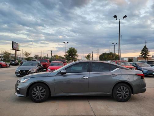 2020 Nissan Altima S FWD
