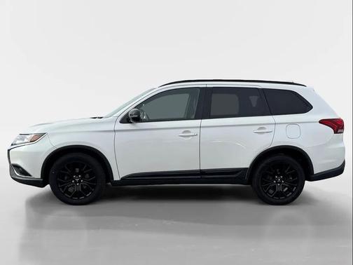 2019 Mitsubishi Outlander LE
