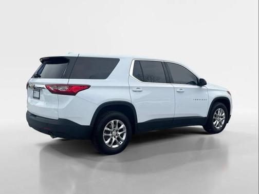 2021 Chevrolet Traverse LS