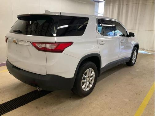 2021 Chevrolet Traverse LS
