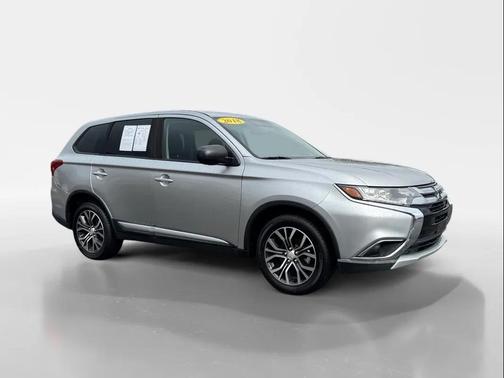 2018 Mitsubishi Outlander ES
