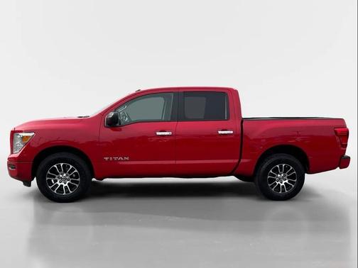 2021 Nissan Titan SV