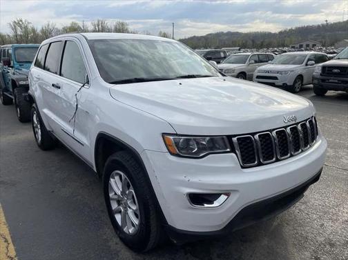 2022 Jeep Grand Cherokee Laredo