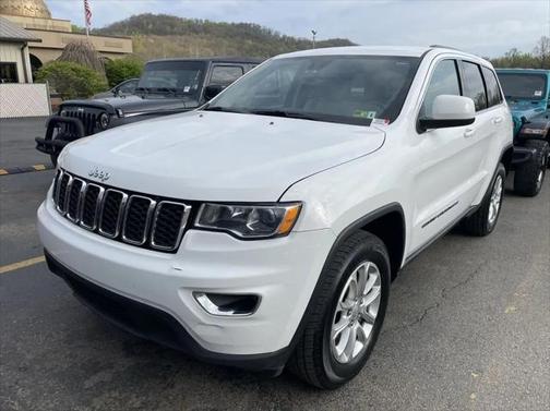 2022 Jeep Grand Cherokee Laredo