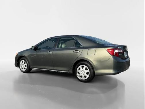 2013 Toyota Camry LE