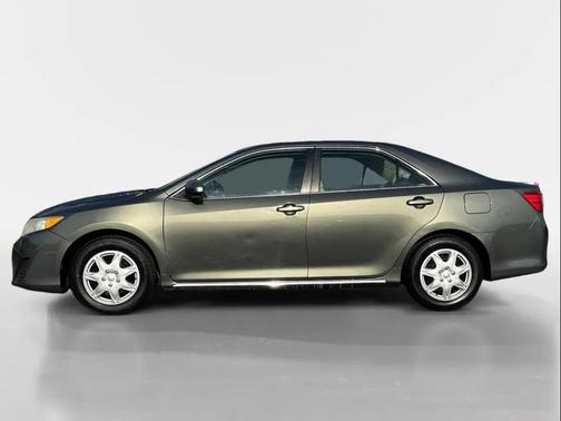 2013 Toyota Camry LE