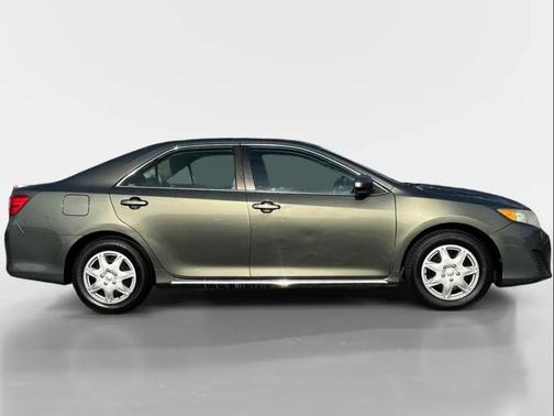 2013 Toyota Camry LE