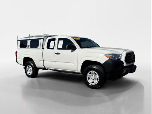 2022 Toyota Tacoma SR