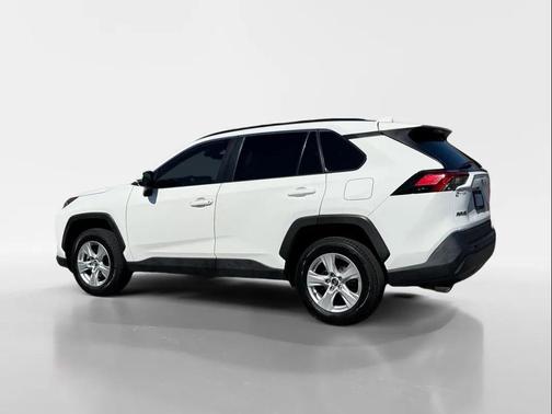Super White 2020 Toyota RAV4 XLE