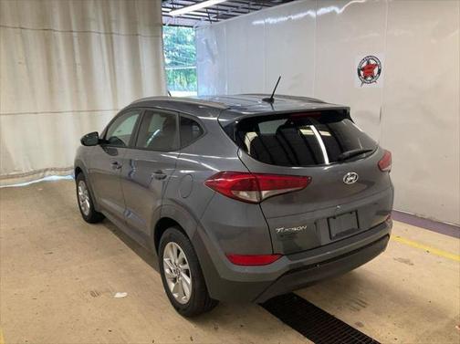 2016 Hyundai TUCSON SE