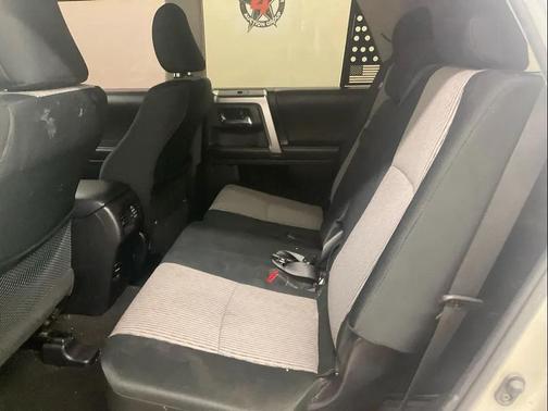 2017 Toyota 4Runner SR5