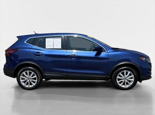 2022 Nissan Rogue Sport S