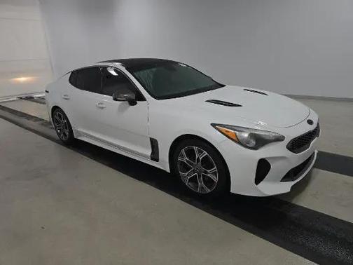 Snow White Pearl 2020 Kia Stinger GT-Line