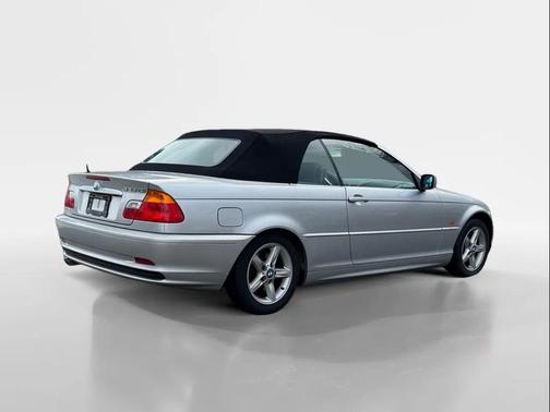 2002 BMW 325 Ci
