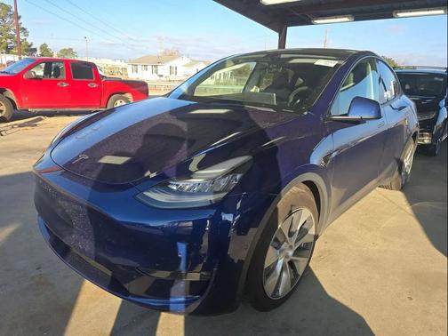 2022 Tesla Model Y Long Range Dual Motor All-Wheel Drive