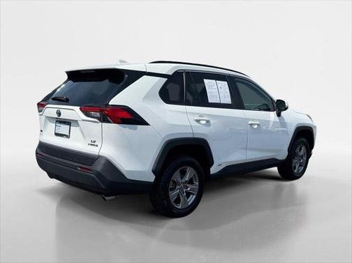 2022 Toyota RAV4 Hybrid LE