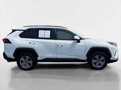2022 Toyota RAV4 Hybrid LE