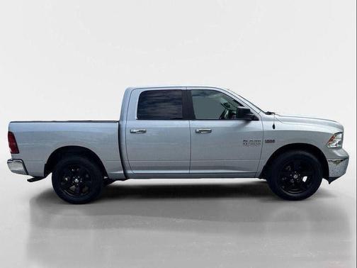 2018 RAM 1500 SLT