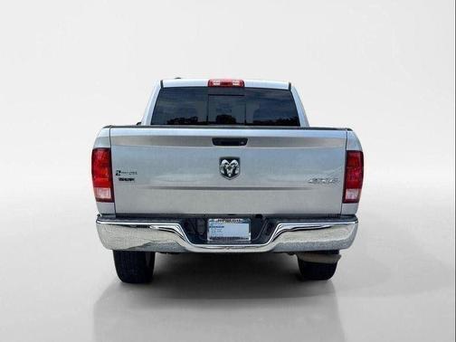 2018 RAM 1500 SLT