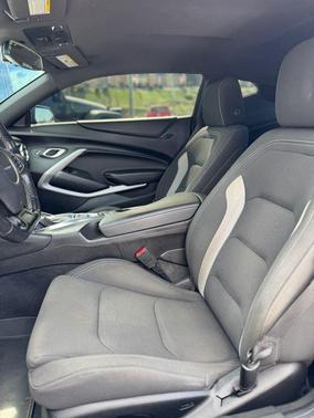 2018 Chevrolet Camaro 1LS
