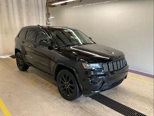 2019 Jeep Grand Cherokee Altitude