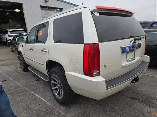 2013 Cadillac Escalade Luxury