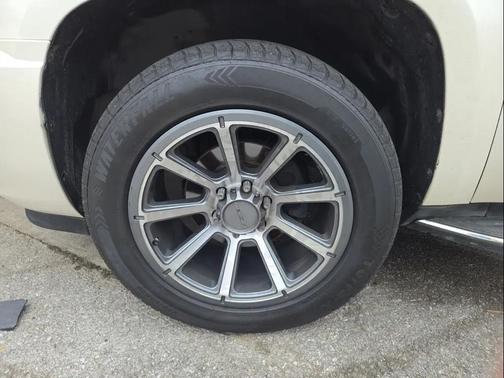 2013 Cadillac Escalade Luxury