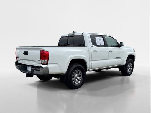 2016 Toyota Tacoma SR5
