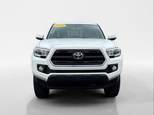 2016 Toyota Tacoma SR5