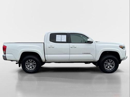 2016 Toyota Tacoma SR5