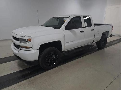 2017 Chevrolet Silverado 1500 Custom