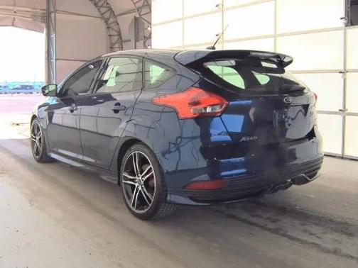 2016 Ford Focus ST 
