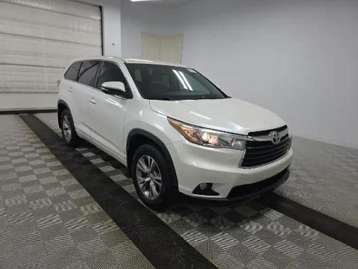 2015 Toyota Highlander LE Plus