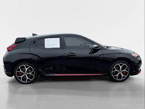 2019 Hyundai Veloster Base