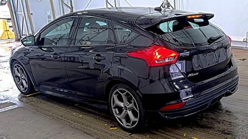 2017 Ford Focus ST 