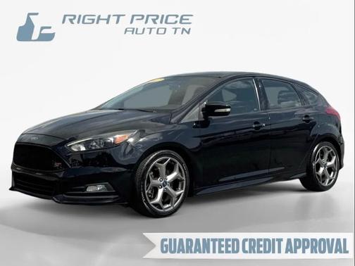 Shadow Black 2017 Ford Focus ST