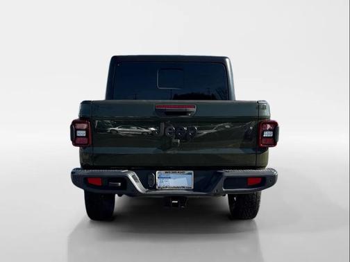 2022 Jeep Gladiator Willys 4x4