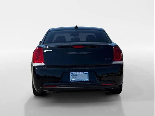Gloss Black 2021 Chrysler 300 Touring